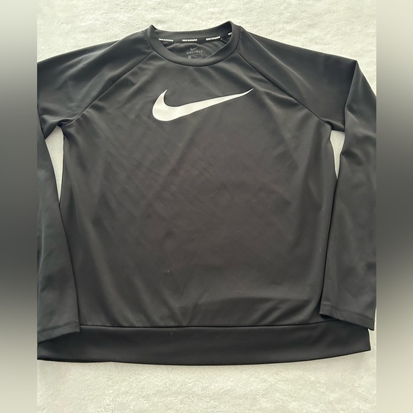 Nike Dri Fit Black Long Sleeve Active Running Shirt Women’s Size Medium - Picture 1 of 6